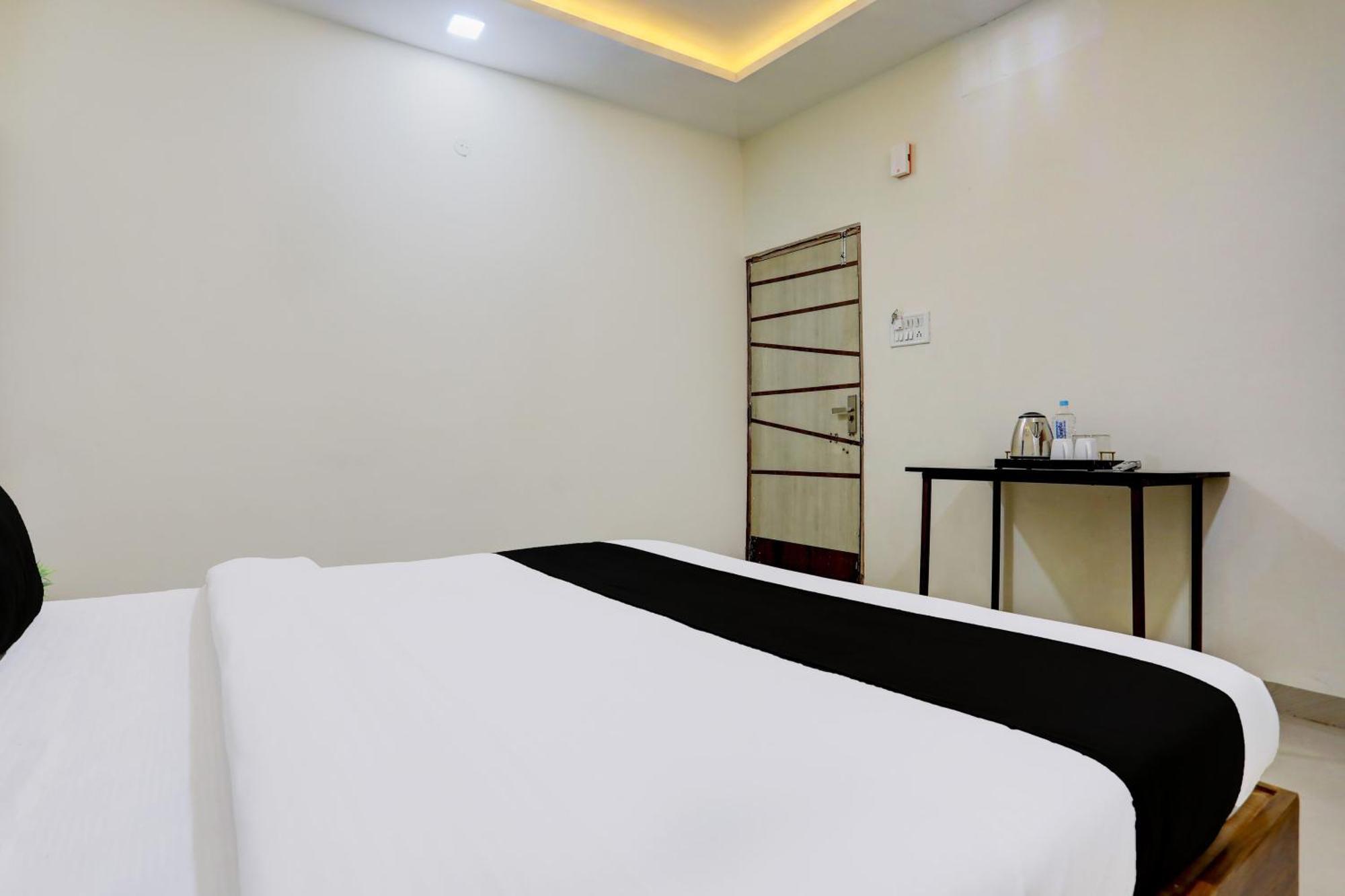Hotel O Sb 47 Indore Eksteriør bilde