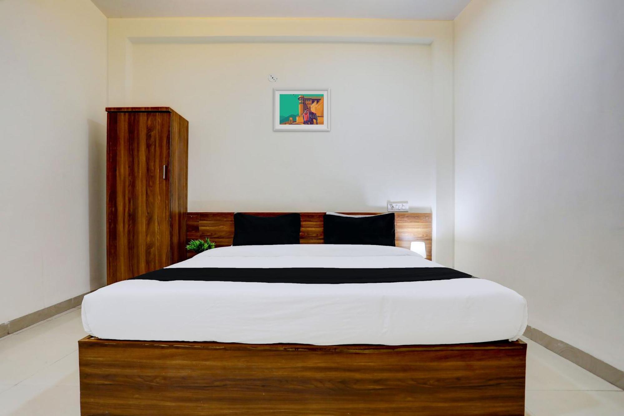 Hotel O Sb 47 Indore Eksteriør bilde