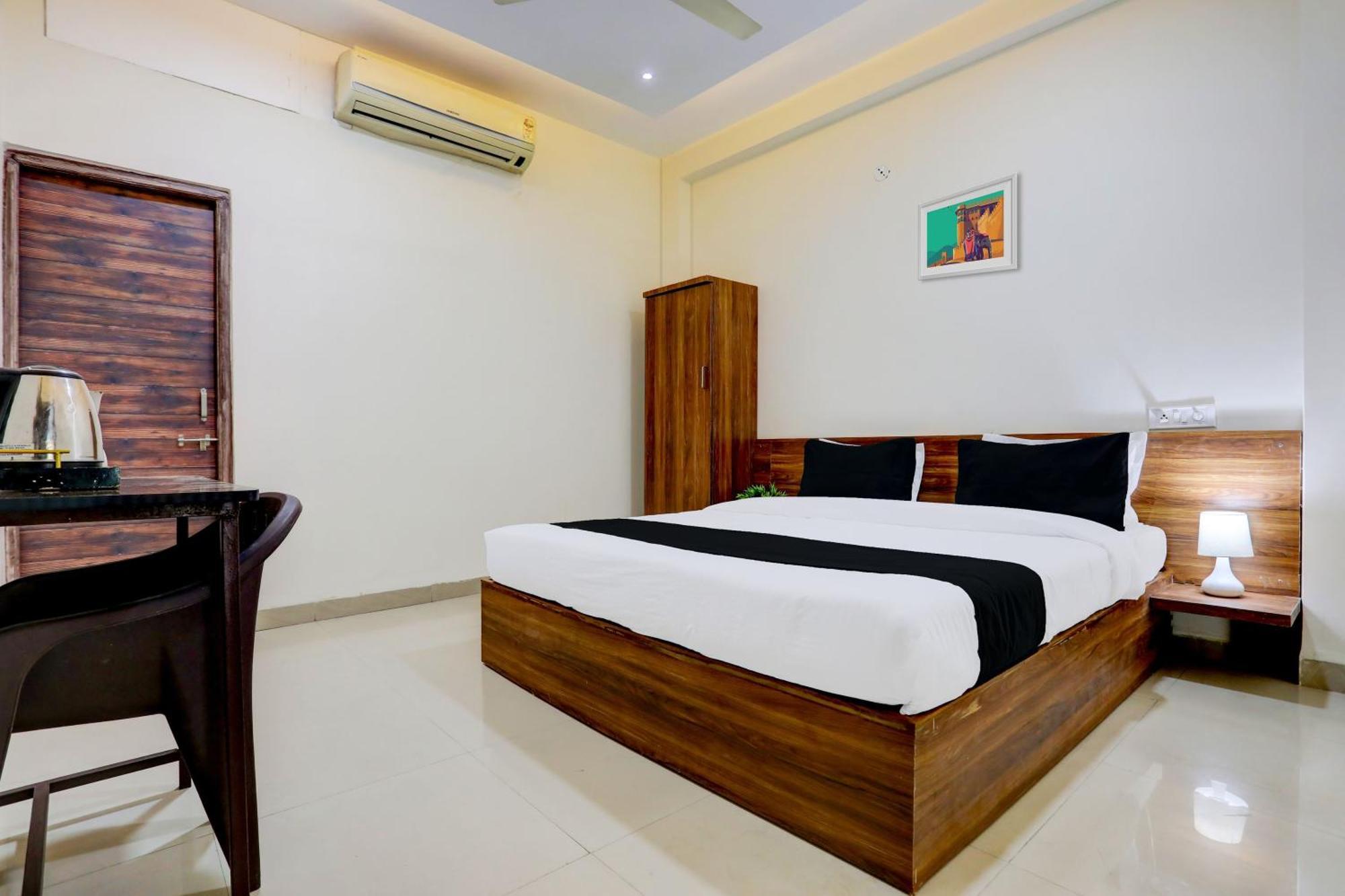 Hotel O Sb 47 Indore Eksteriør bilde